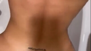 Angela Alvarez Doggy in bath – Onlyfans Sextape Viral