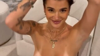 Arikytsya Nude shower in bathroom – Onlyfans video