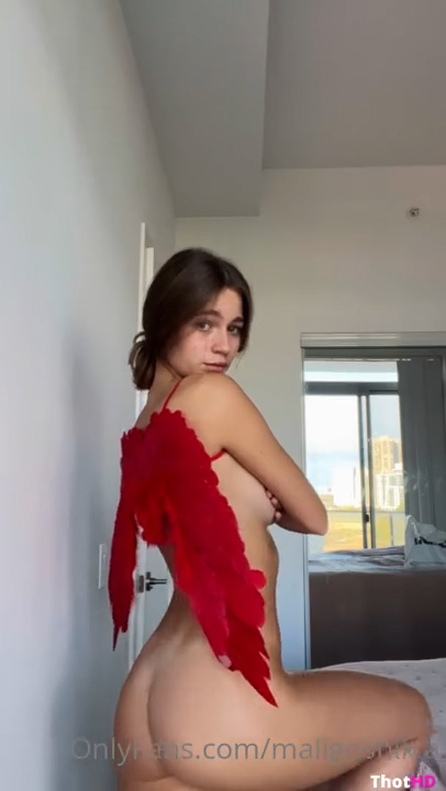 Anna Malygon Nude Show in Red – Onlyfans Tape