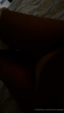 Corinna Kopf Pussy Naked on Bed – Onlyfans video