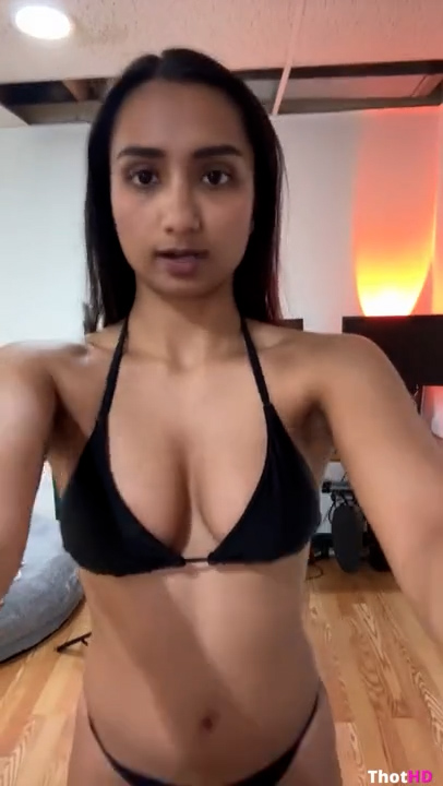 Shagisabadword in Black Lingerie – Onlyfans video Viral