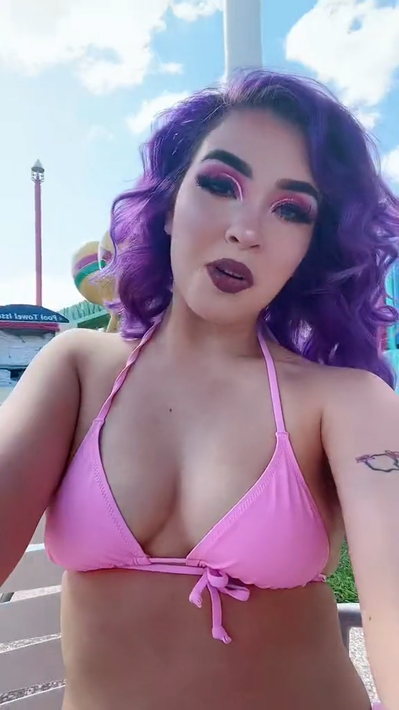 Maryroseliven new Onlyfans video so Hot – Viral